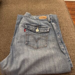 Levi’s Perfectly Slimming 512 Jeans